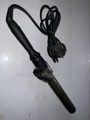 Hair Curler. Curling Iron