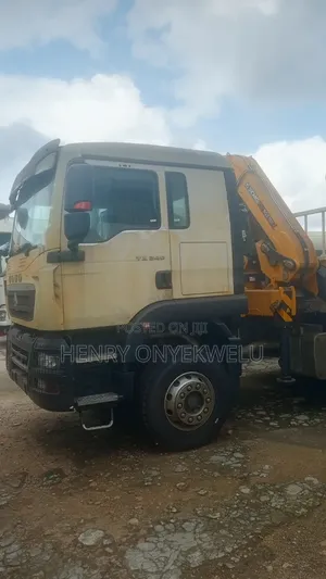 Howo 8 Tons Hiab Selfloader