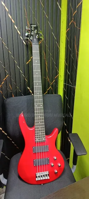 Quality Ashton Bass Guitar