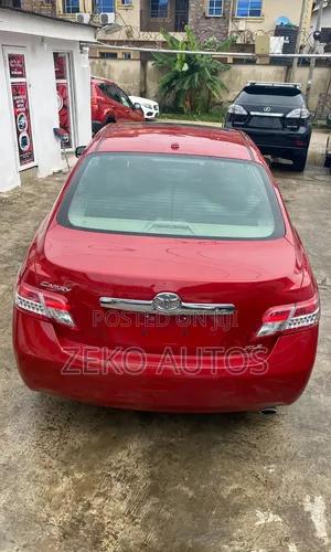 Toyota Camry 2011 Red