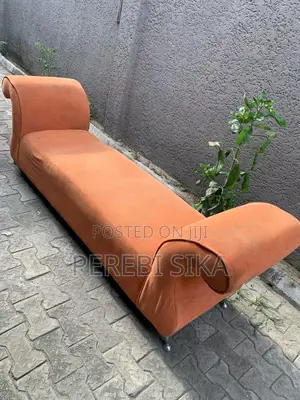3/5 Seater 130,000/200,000