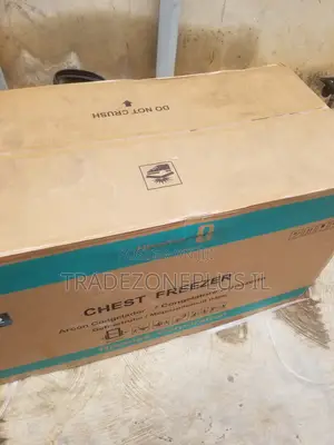 Premium 420L Hisense Commercial Chest Freezer