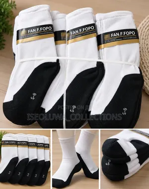 White Black Athletic Socks Breathable and Stretchable Comes 3pair