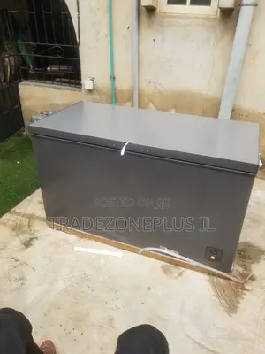 Hisense Deep Freeze With Lock and Key 420L