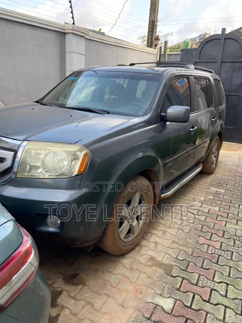 Honda Pilot 2010 Gray