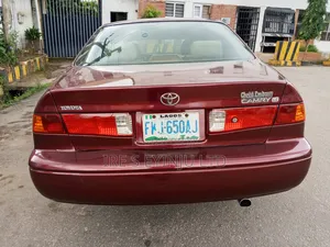 Toyota Camry 2001 Red