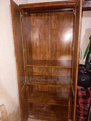 Glossy Wardrobe