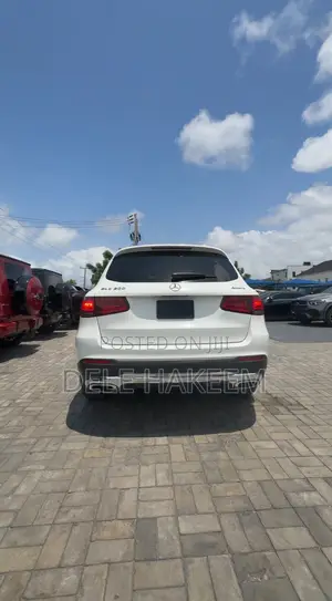 Mercedes-Benz GLC-Class 2022 White