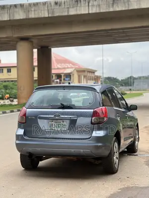Toyota Matrix Standard FWD (1.8L 4cyl 5M) 2004 Blue