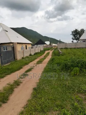 ! Two Bedroom Sitting on a 50 by 100 Land
