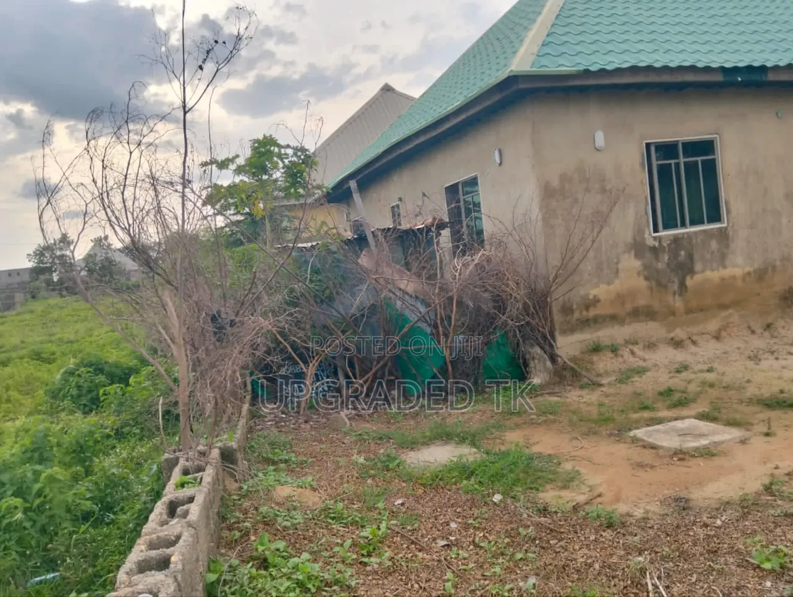 ! Two Bedroom Sitting on a 50 by 100 Land