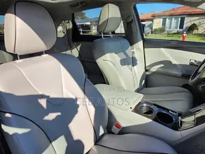 Toyota Venza XLE AWD 2013 White