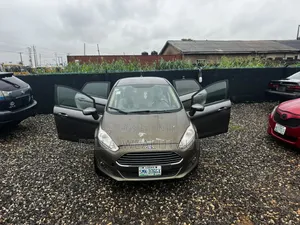 Ford Fiesta 2015 Gray