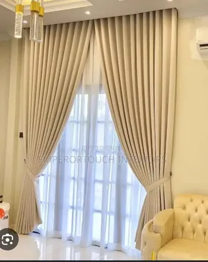 Light Cream Curtain Concept for Living Room