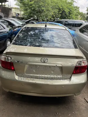 Toyota Vios 2010 Gold