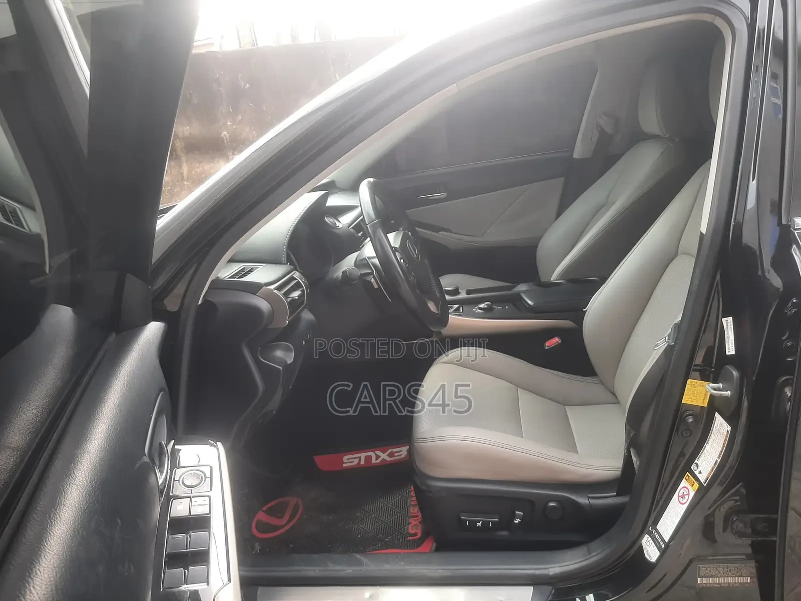 Lexus IS 2015 Black