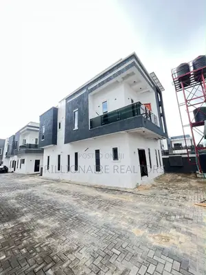 4bdrm Duplex in Orchid, Chevron for rent