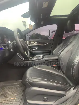 Mercedes-Benz C300 2016 Black