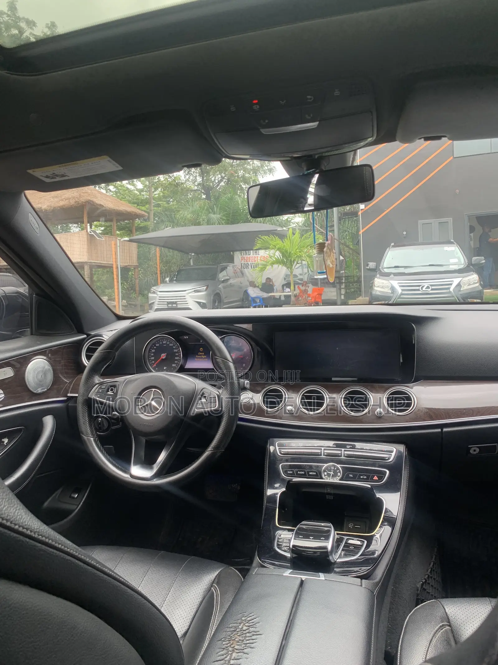 Mercedes-Benz C300 2016 Black