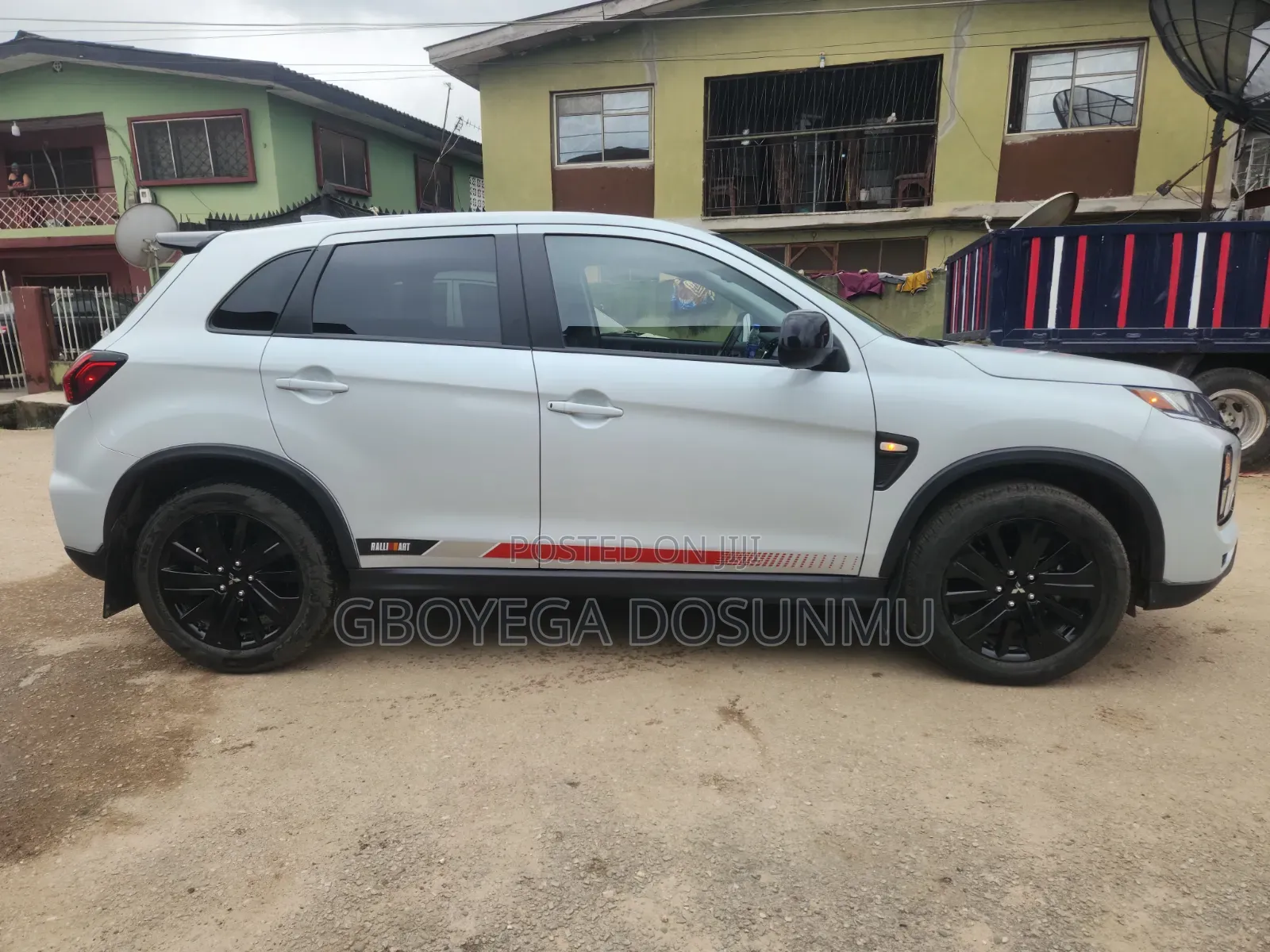 Mitsubishi Outlander 2025 White