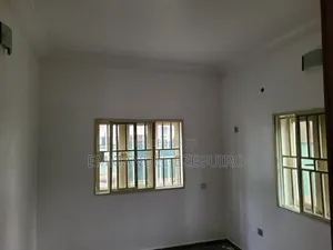 2bdrm Block of Flats in Rumuigbo Off, Port-Harcourt for rent