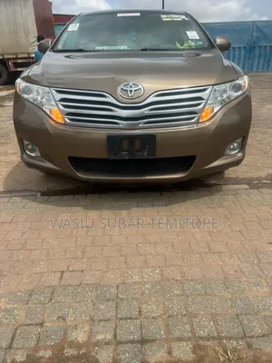 Toyota Venza AWD 2010 Brown