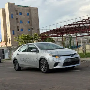 Toyota Corolla 2016 Silver