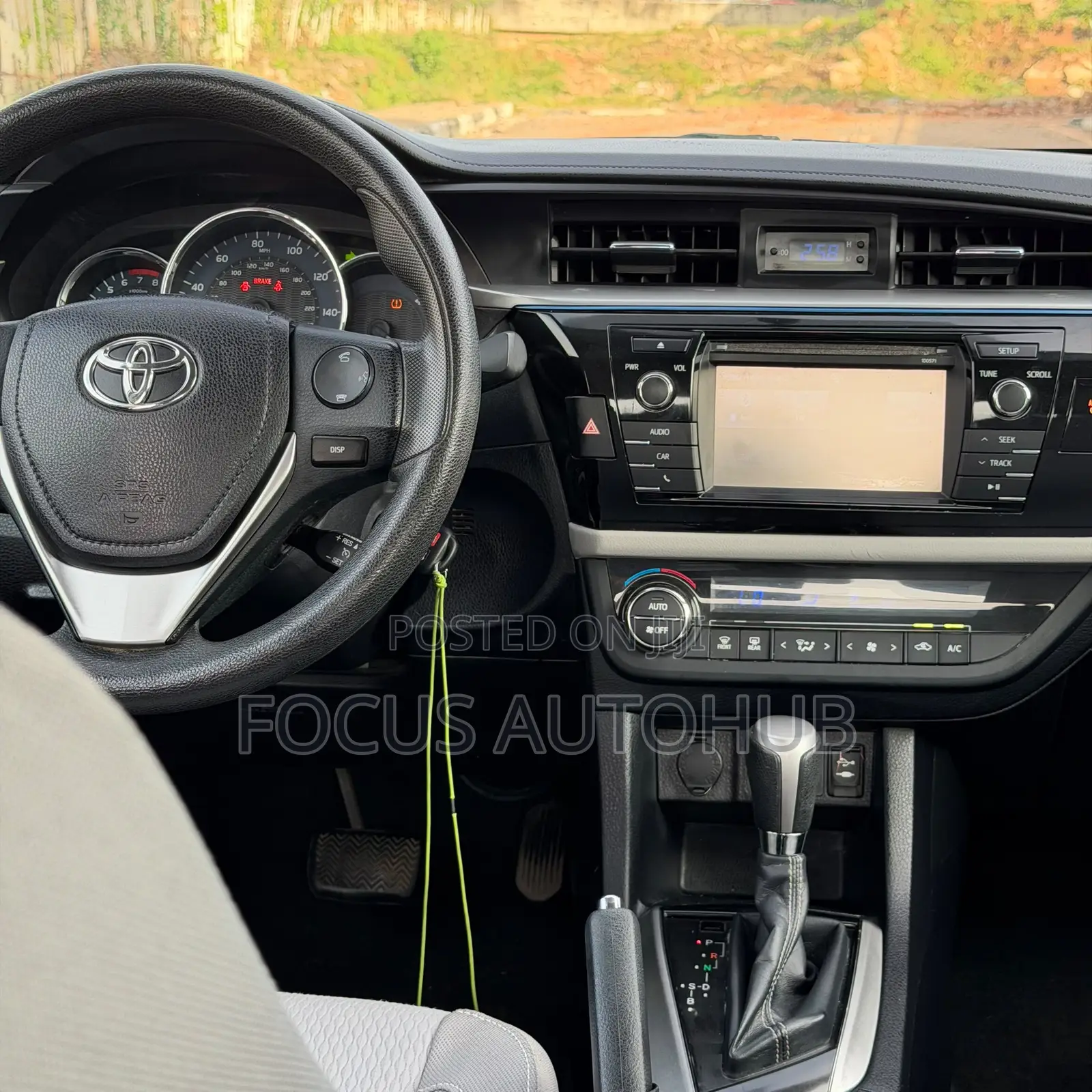 Toyota Corolla 2016 Silver