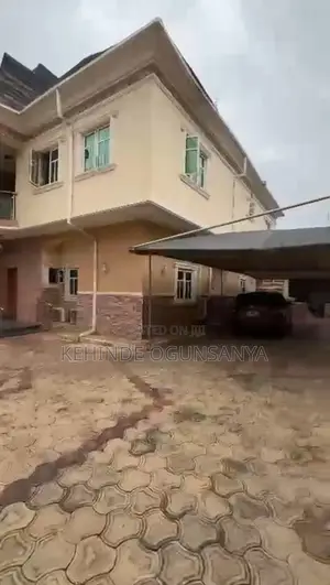 Furnished 5bdrm Duplex in Golden Spring Estate, Dakwo District for sale