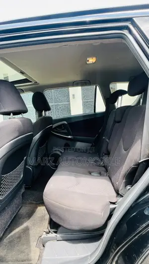 Toyota RAV4 2010 Black