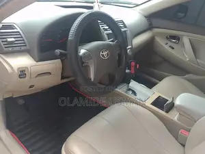 Toyota Camry LE 4dr Sedan (2.5L 4cyl 6A) 2011 Black