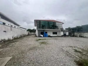5bdrm Duplex in Victoria Island for rent