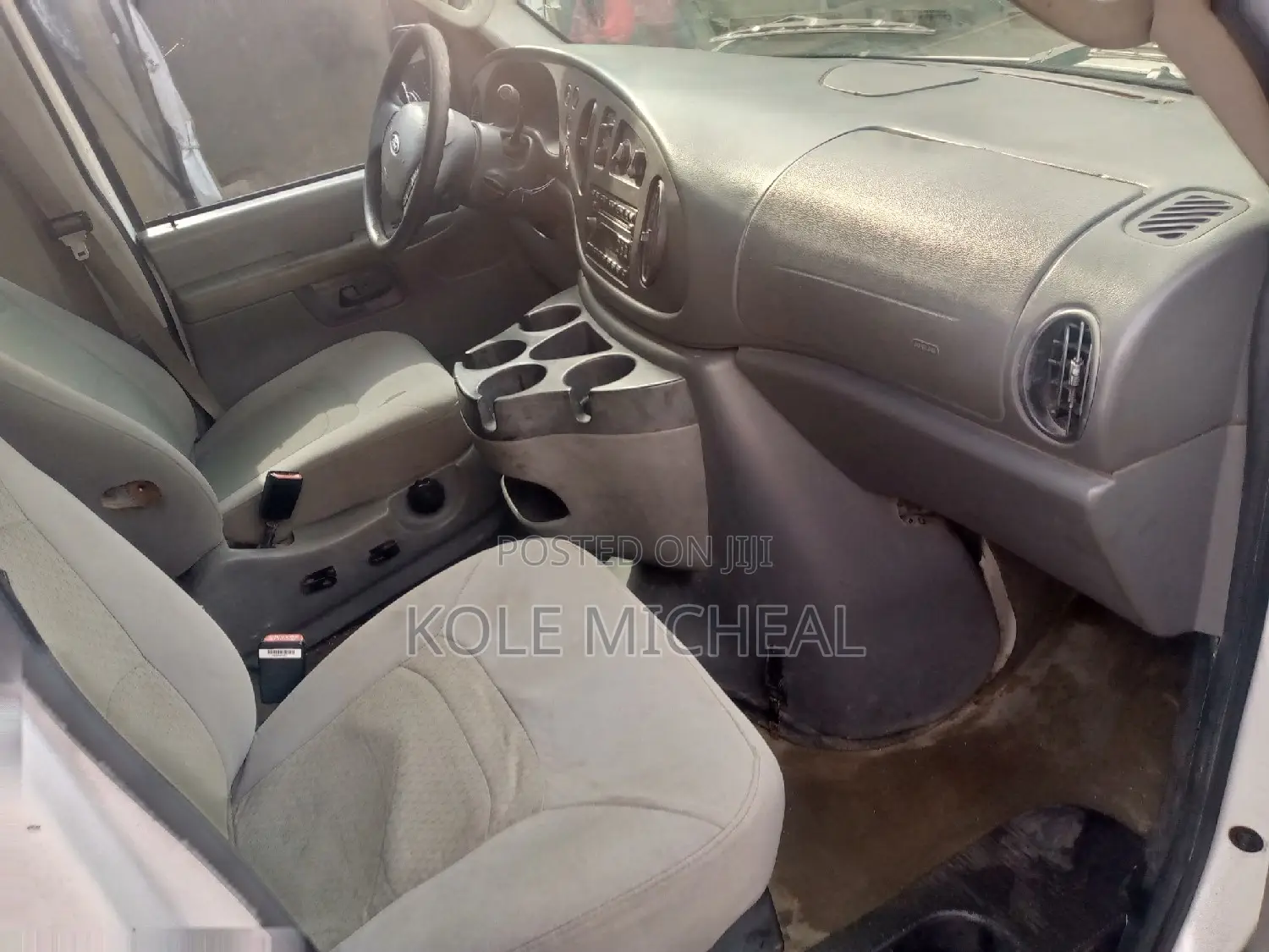 Ford E350 2007 White
