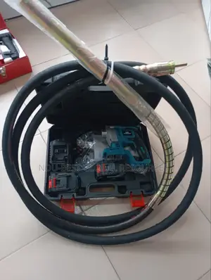 Cordless Concrete Vibrator / Poker With the Warrior Mixer Motor