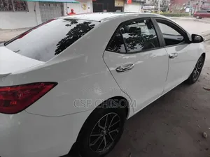 Toyota Corolla 2017 White