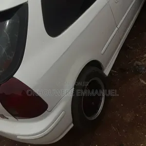 Honda Civic 2000 White