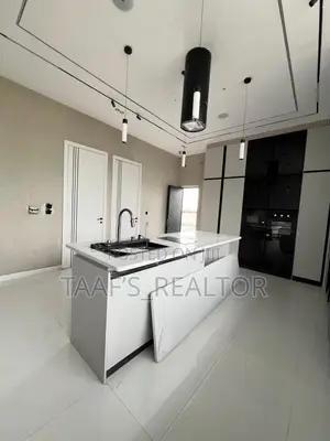 Furnished 6bdrm Mansion in Osapa Estate for sale