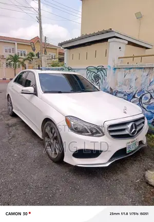 Mercedes-Benz E350 Base 4Matic Sedan AWD (3.5L 6cyl 7A) 2016 White
