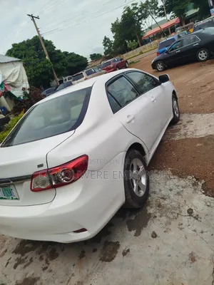 Toyota Corolla 2013 White