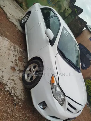 Toyota Corolla 2013 White