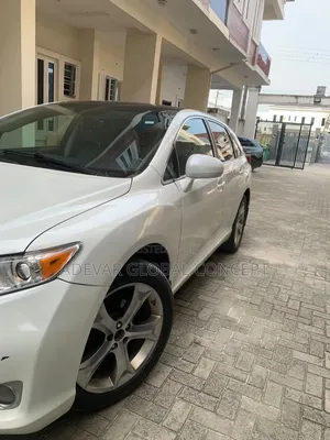 Toyota Venza 2010 White