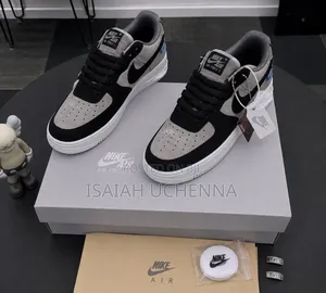 NIke Sneakers