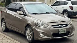 Hyundai Accent 2014 Maroon