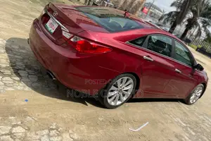Hyundai Sonata 2012 Red