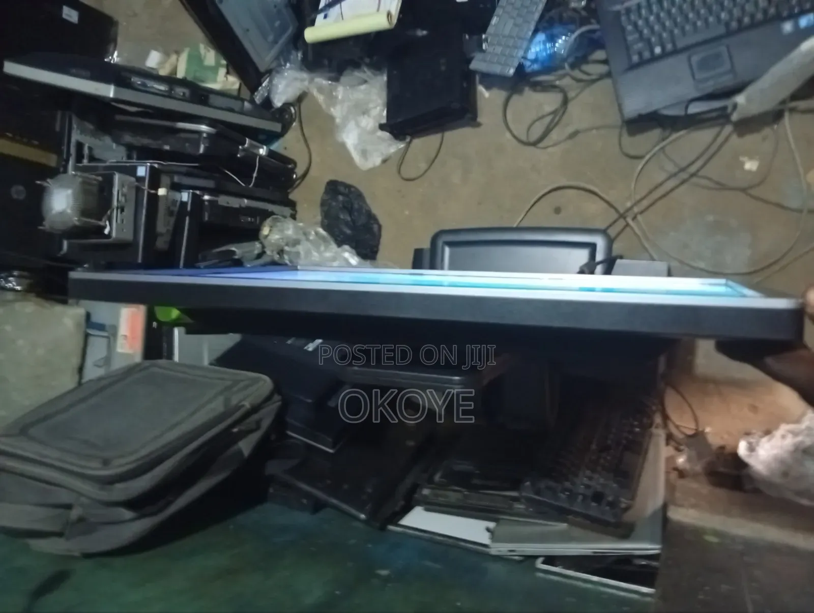 HP Elite Display 24 Inches