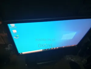 HP Elite Display 24 Inches