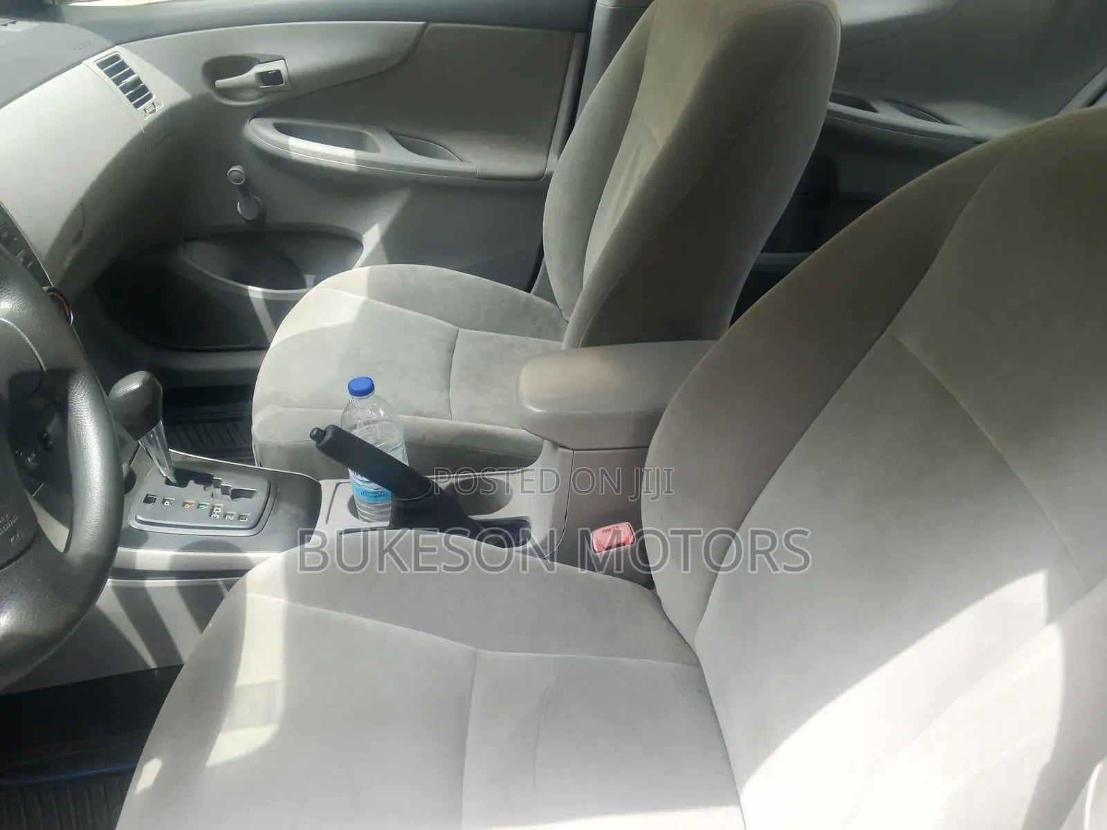 Toyota Corolla 2011 Silver