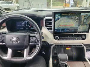 Toyota Tundra 2025 Gray