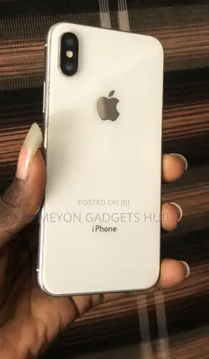 Apple iPhone X 64 GB White