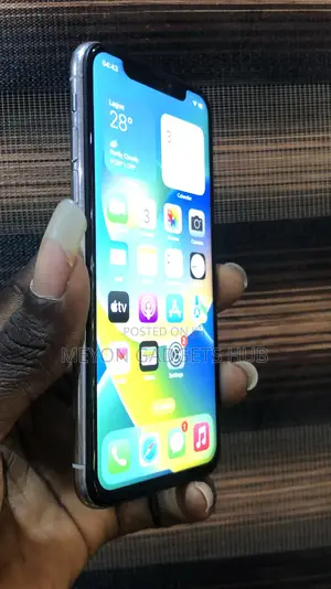 Apple iPhone X 64 GB White